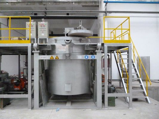 La machine en aluminium de four de fonte de participation de LPG 900C moulage mécanique sous pression l'utilisation élevée