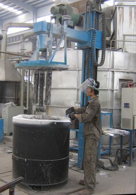 Dégazage réglable Fluide de raffinage débit de 0,5 à 5 m3/h Pression 0,1 à 0,6 MPa Conception de l'efficacité
