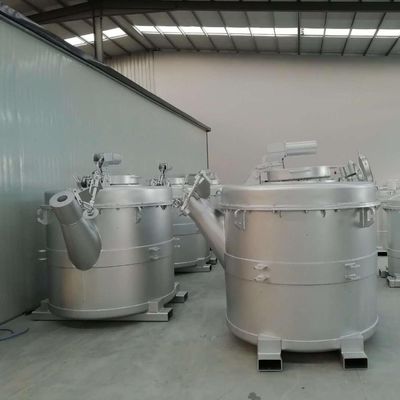 Transfert de matériau en aluminium avec des poches de transfert d'aluminium en fusion avec une baisse de température inférieure à 10 °C, certifié ISO 9001 2015 et CE