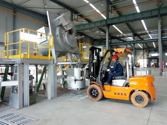 Forneau de chargement en aluminium de type chariot élévateur pour améliorer l'efficacité de l'aluminium fondu