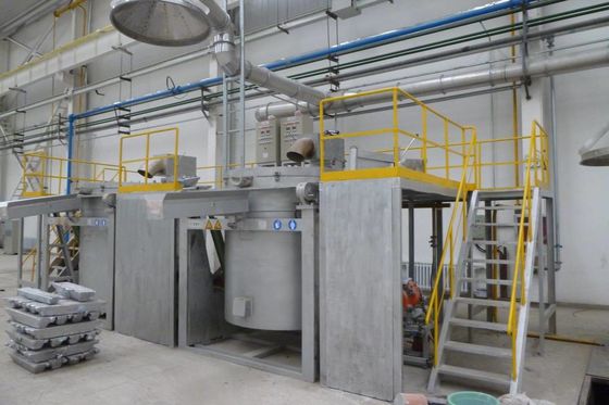 600 kilogrammes le NG précieux se tenant en aluminium de four de fusion des métaux de 950 degrés ont mis le feu