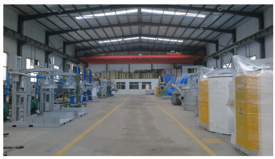 Matériau primaire coulissable Cuillers de transfert en aluminium fondu typiquement de 500 à 3000 kg avec matériau de revêtement coulissable pour la fonderie